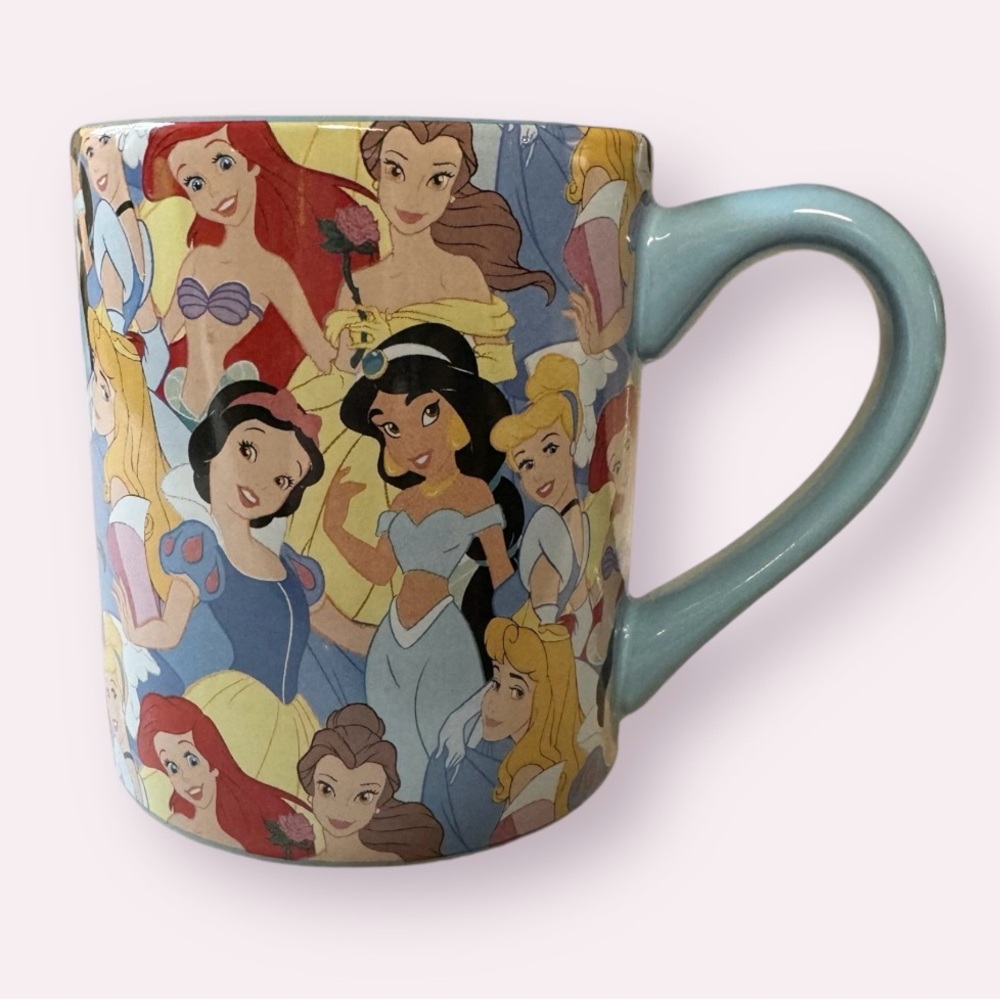 NWOT Disney Princess collage 14oz mug new